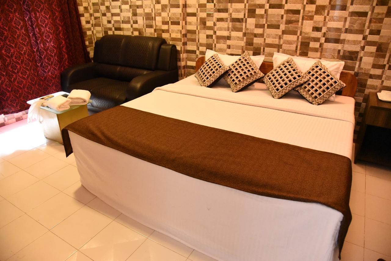 The Sky Inn Navi Mumbai Kültér fotó