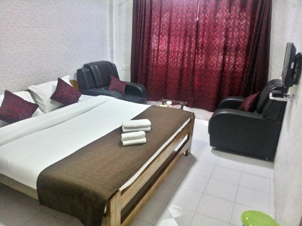 The Sky Inn Navi Mumbai Kültér fotó